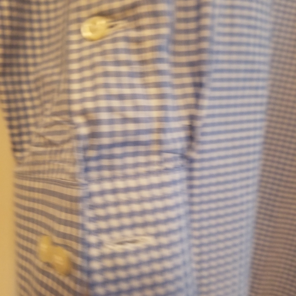Shirt - Picture 3 of 4